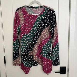 LOGO by Lori Goldstein Size M long sleeved shirt with handkerchief bottom